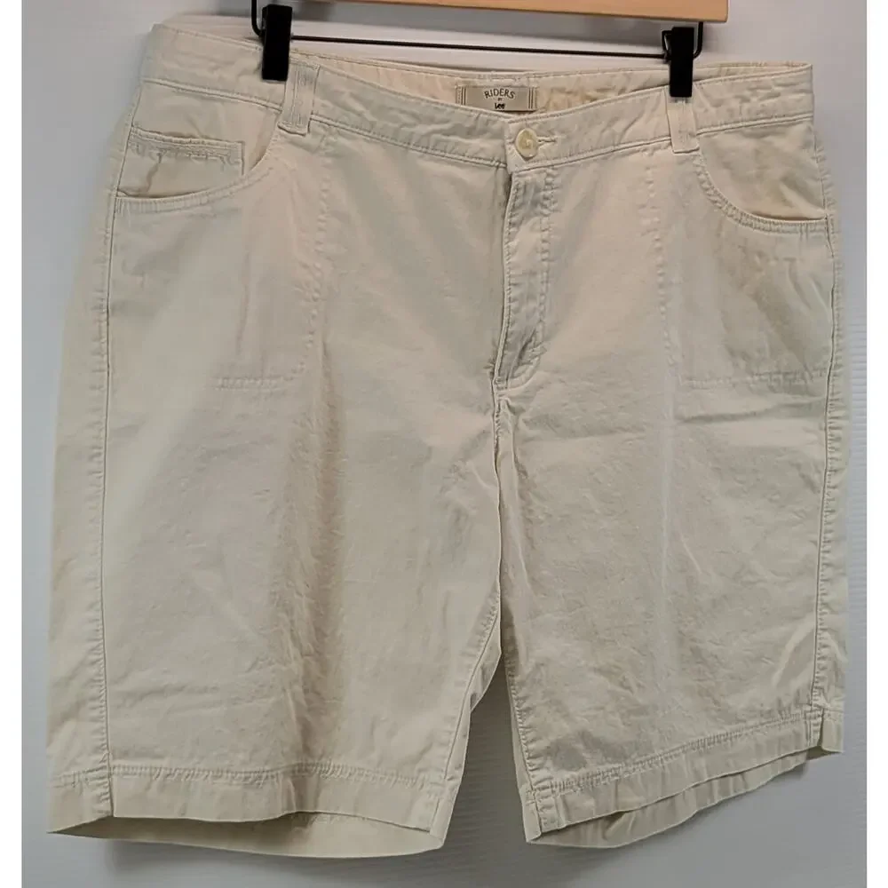 L) Women Riders by Lee Casual Khaki Shorts Size 18M Off-White